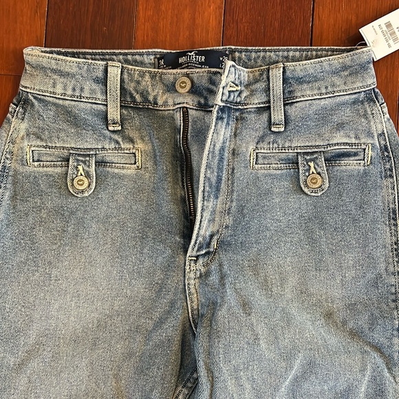 Hollister mom Jean - Picture 2 of 7